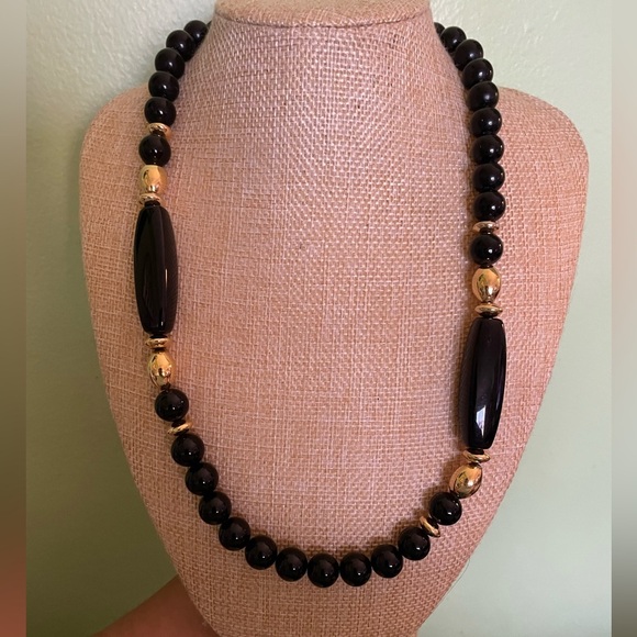 Elegant Vintage Napier Black and Gold Beaded Necklace - Picture 1 of 4